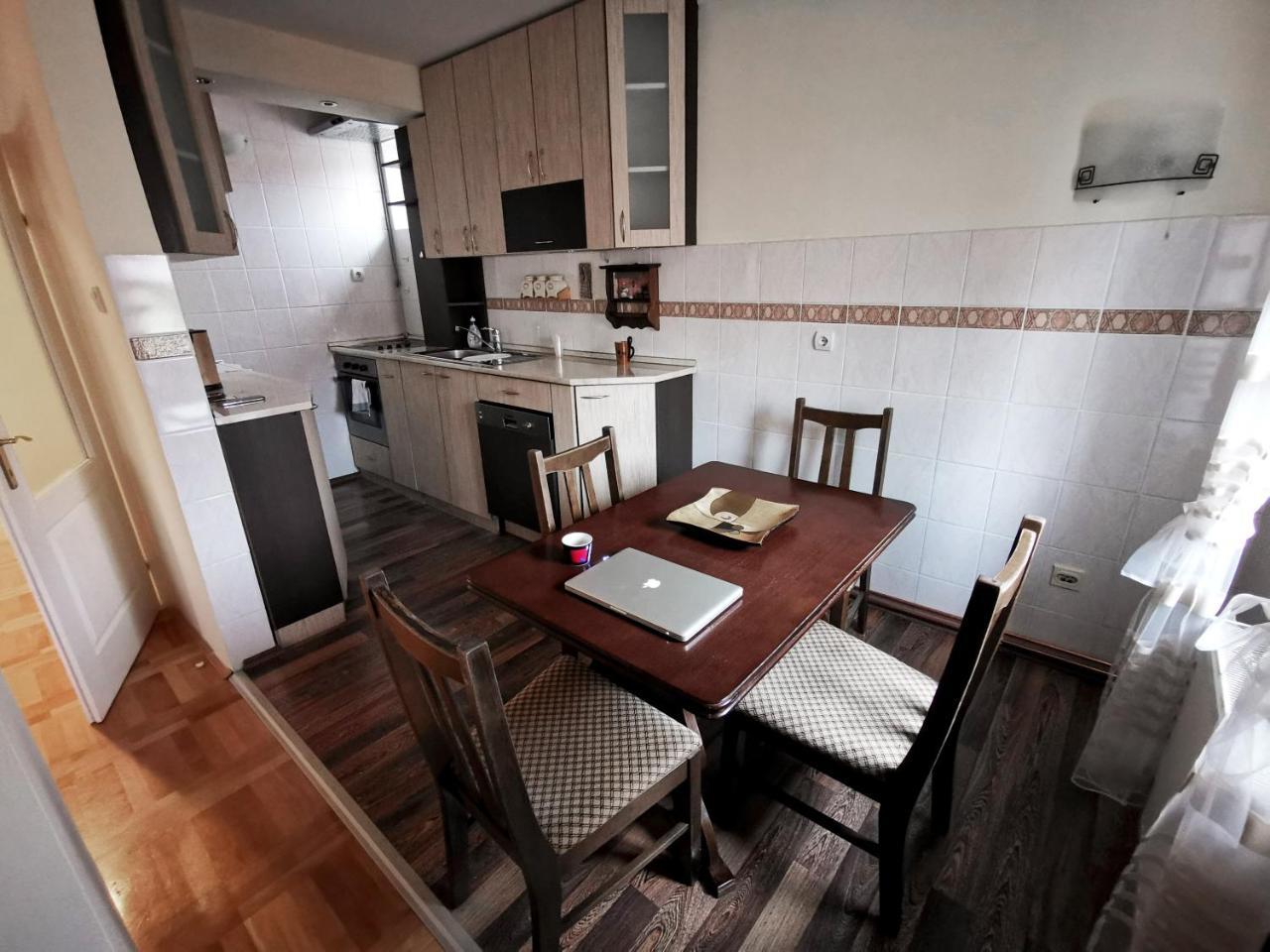 Apartman White Belgrado Esterno foto