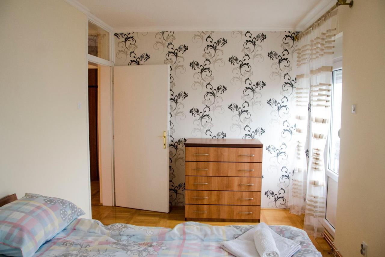 Apartman White Belgrado Esterno foto